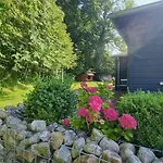 度假居 Schickes-ferienhaus-direkt-am-waldrand *