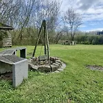Schickes-ferienhaus-direkt-am-waldrand 度假居