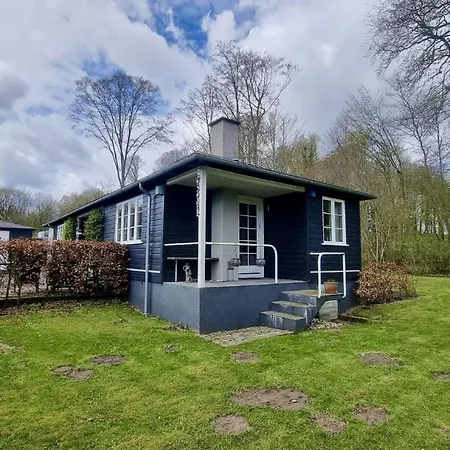 Ferienhaus-am-wald-mit-kamin-und-zwei-terrassen Vakantiehuis *