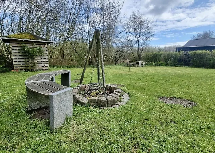 Schickes-ferienhaus-direkt-am-waldrand Holiday home